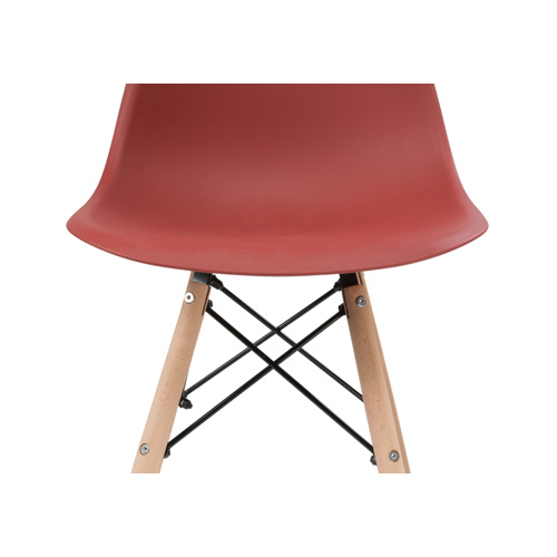 Пластиковый стул Eames PC-015 bordeaux